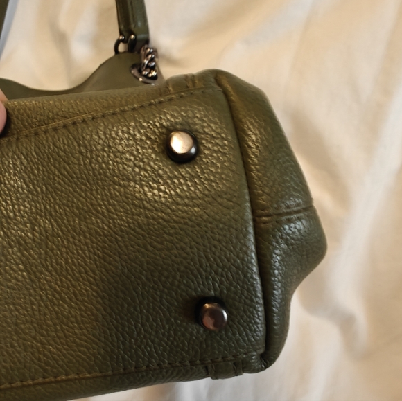 Excluded from Promotion- Coach Edie Turnlock - Picture 4 of 13